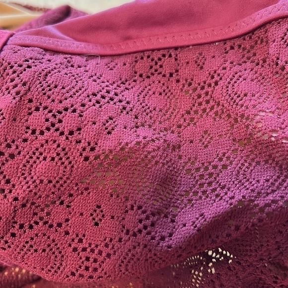 Mossimo Crochet Maroon Sexy One Piece Bathing Suit Size Large - Picture 8 of 9